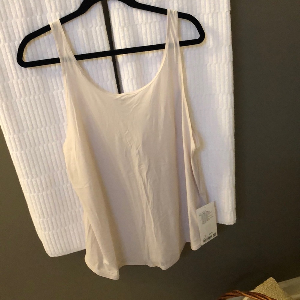 Lululemon Let it Slip tank NWT